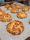 Load image into Gallery viewer, Kinnickkinnick Cheese Buns (4)
